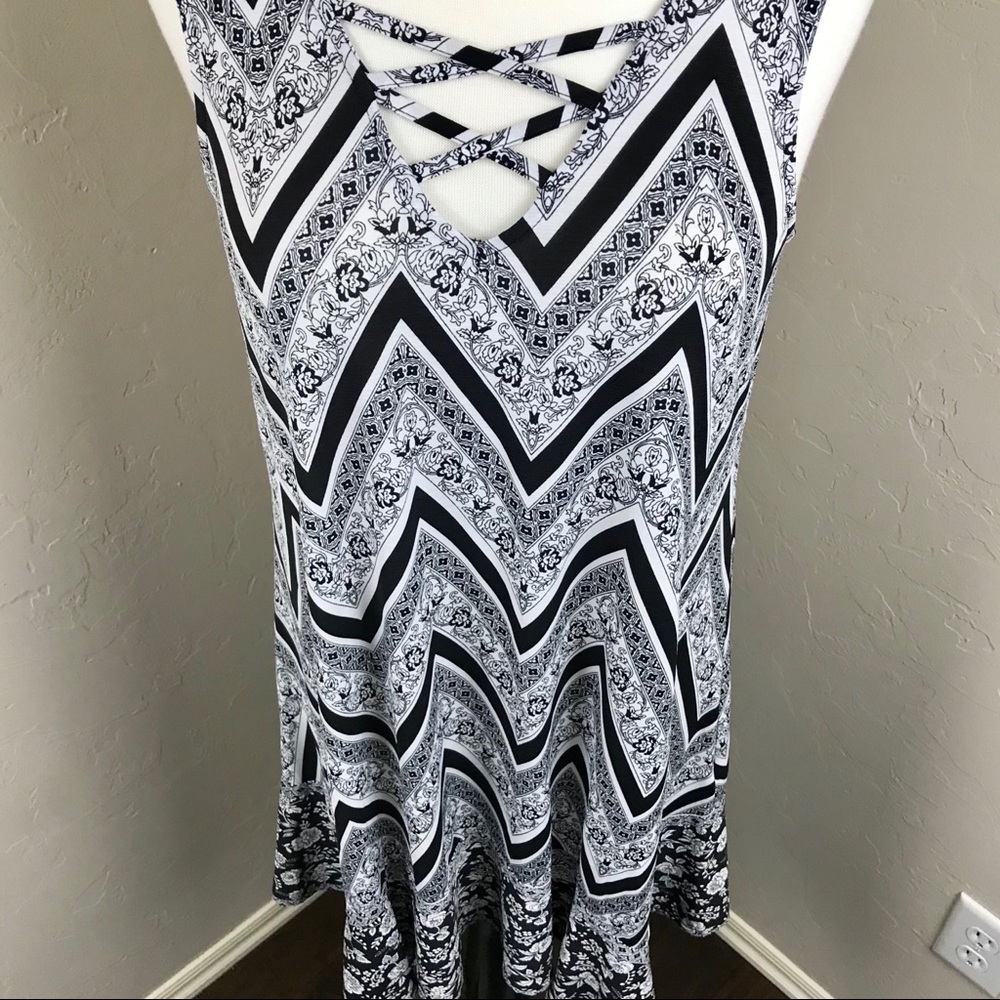Three Pink Hearts Mixed Print Ruffle Mini Dress - Picture 5 of 8